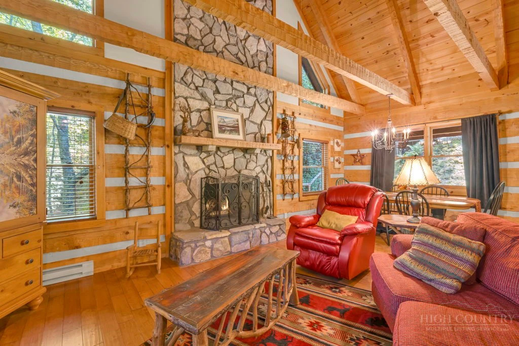 Image number 8 for the current listing