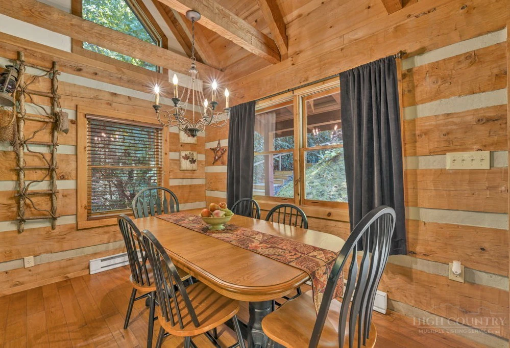 Image number 11 for the current listing