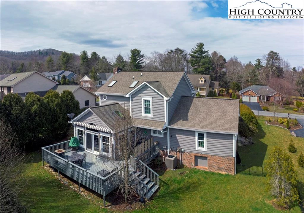 Image number 21 for the current listing