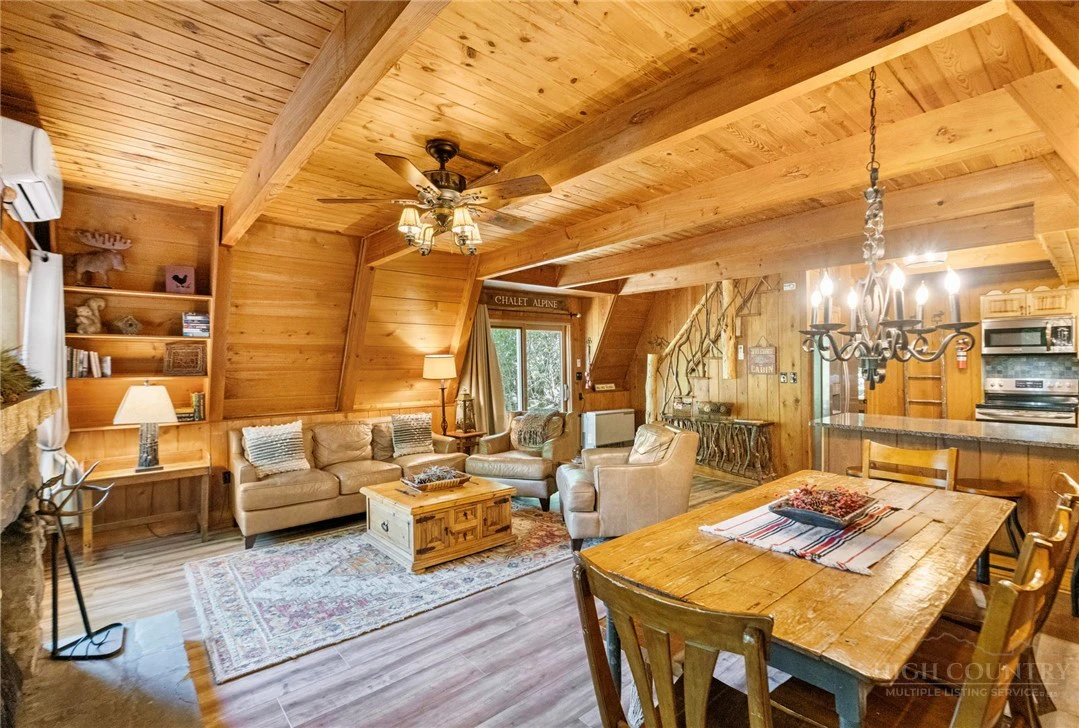 Image number 2 for the current listing