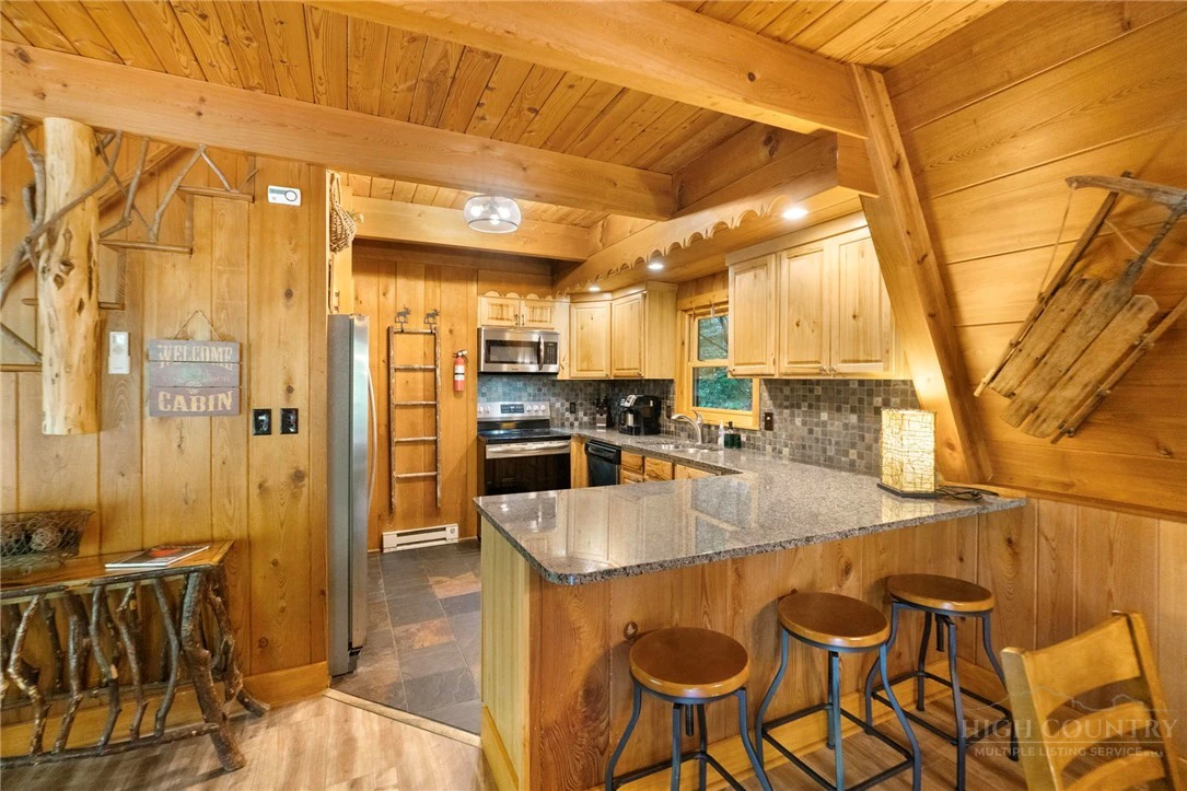 Image number 7 for the current listing