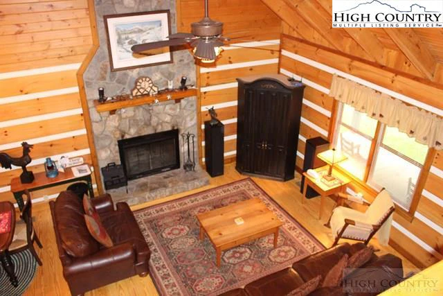 Image number 12 for the current listing