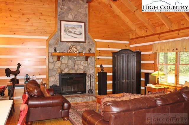 Image number 20 for the current listing