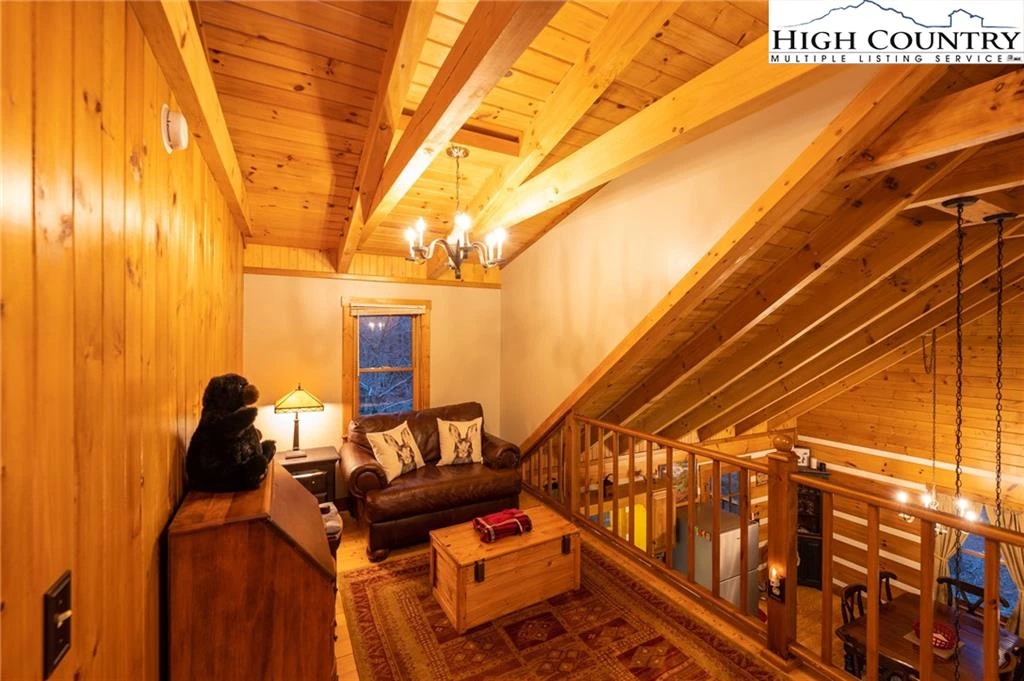 Image number 3 for the current listing