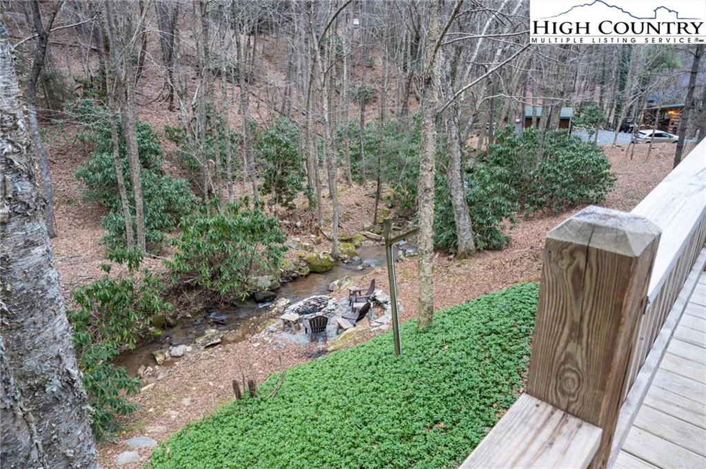 Image number 15 for the current listing