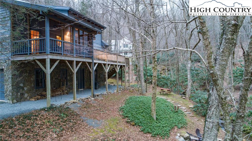 Image number 20 for the current listing