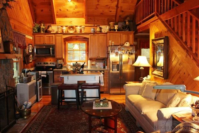 Image number 8 for the current listing