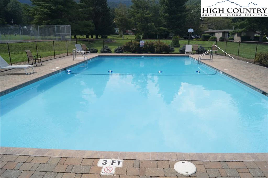 Image number 6 for the current listing