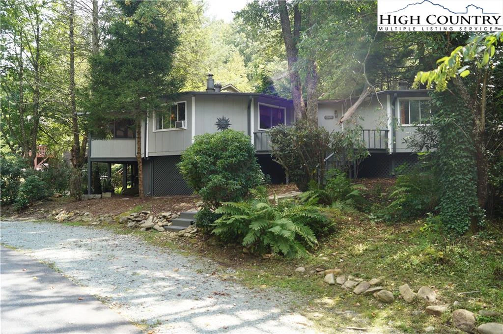 Image number 20 for the current listing