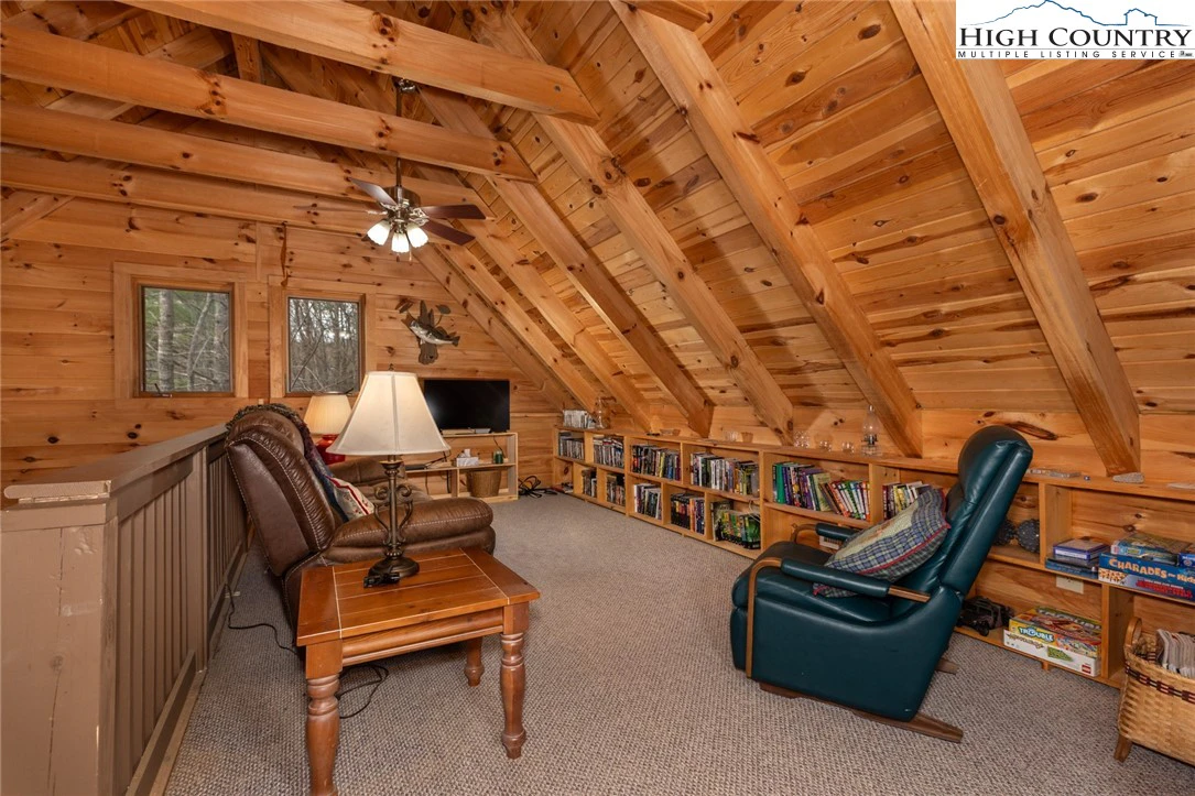 Image number 8 for the current listing