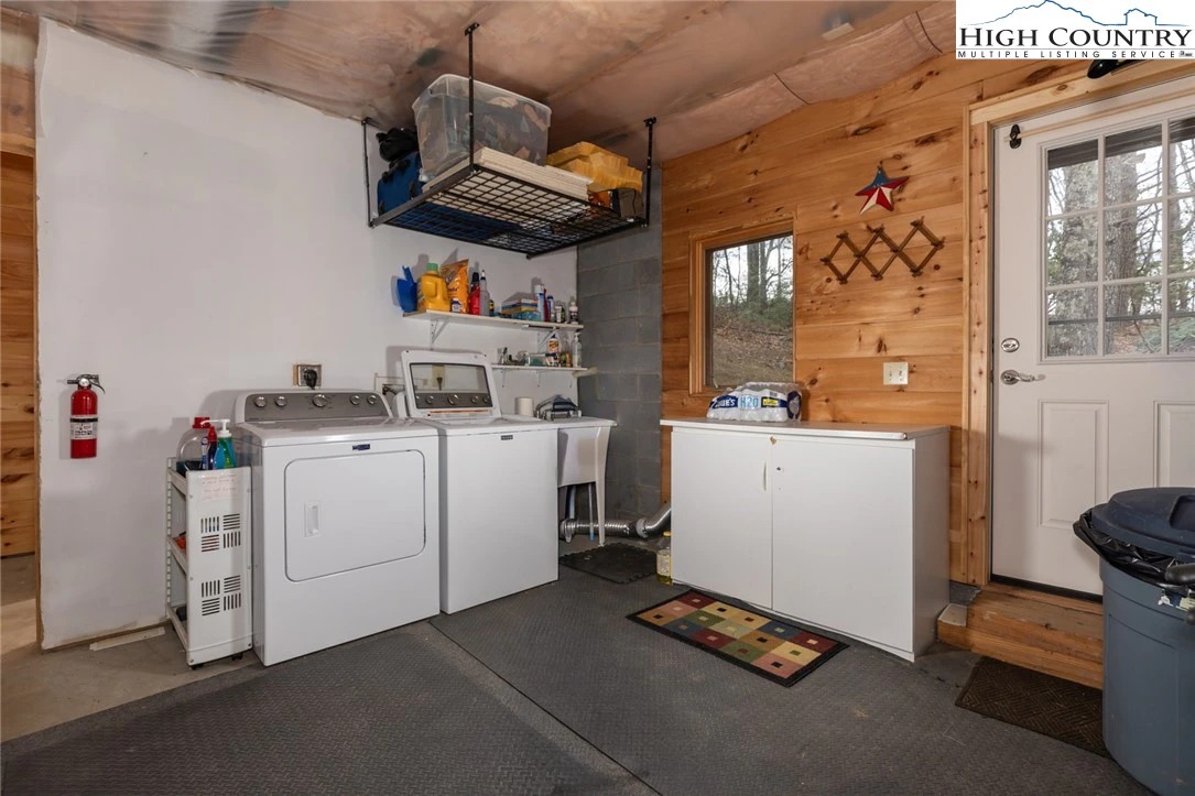 Image number 10 for the current listing