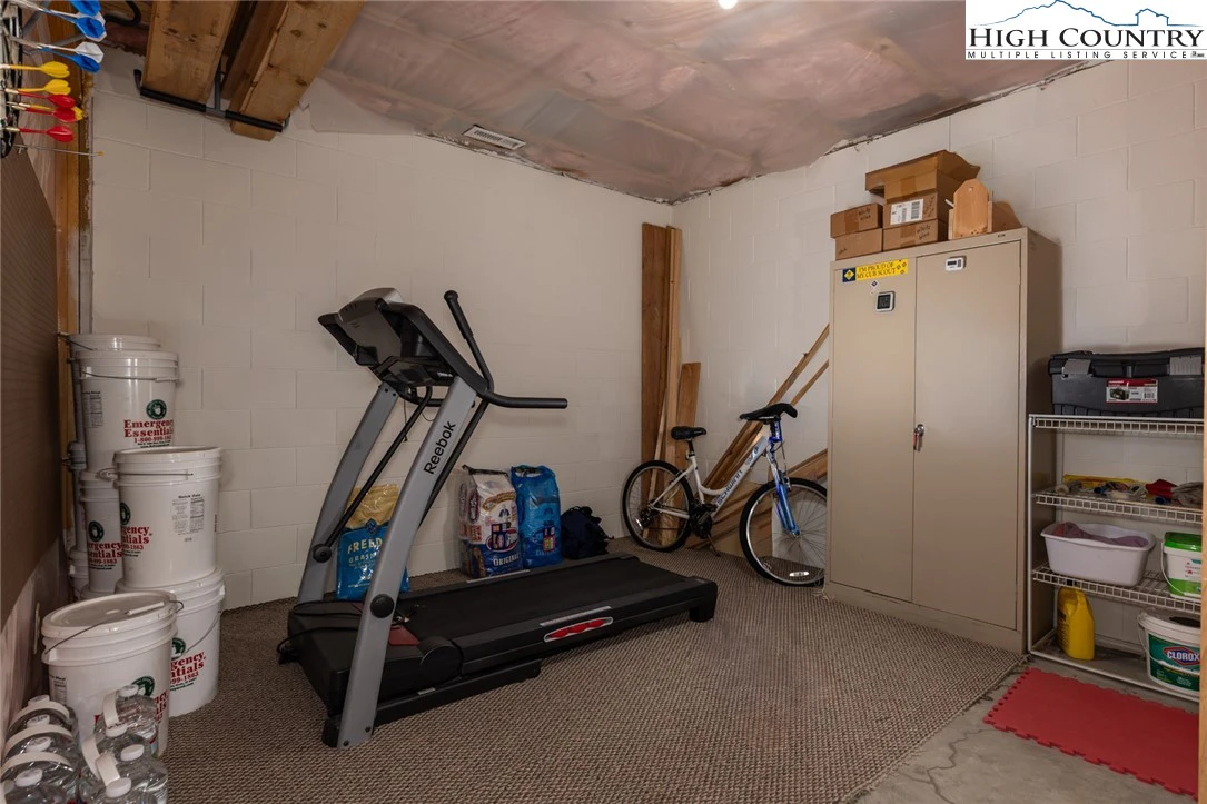 Image number 5 for the current listing