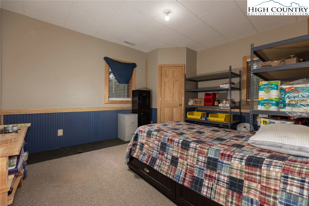 Image number 6 for the current listing