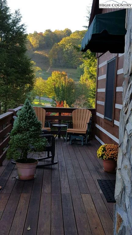 Image number 8 for the current listing
