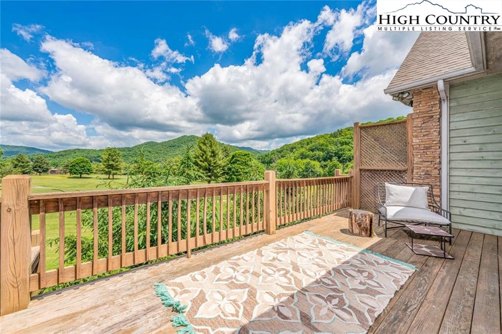 Image number 8 for the current listing