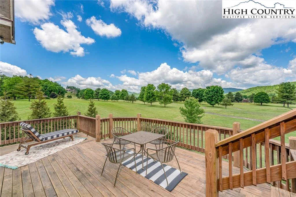 Image number 10 for the current listing