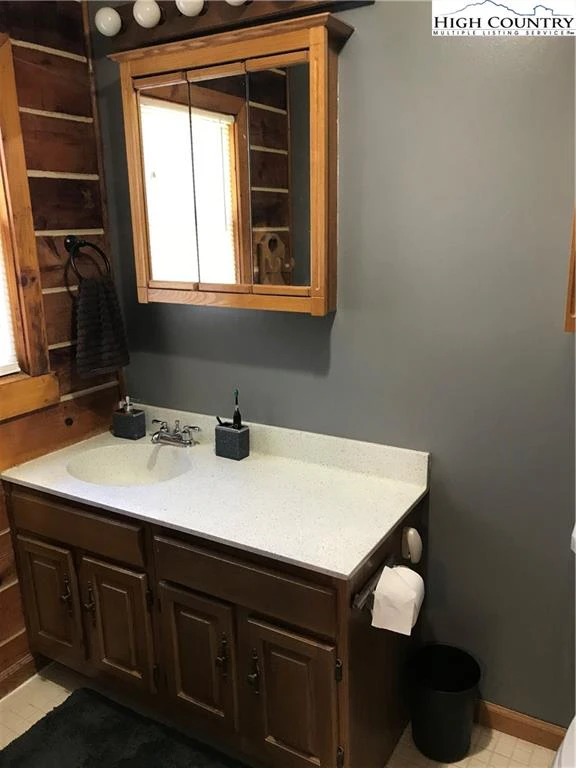 Image number 6 for the current listing