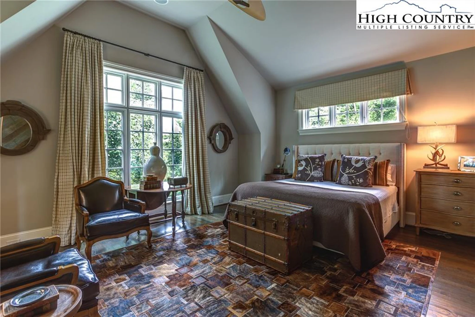 Image number 6 for the current listing