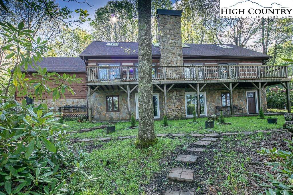 Image number 17 for the current listing