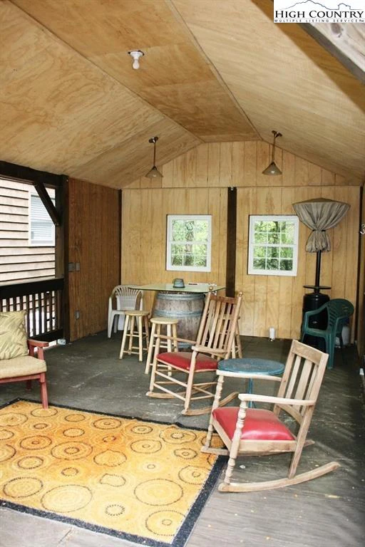 Image number 7 for the current listing