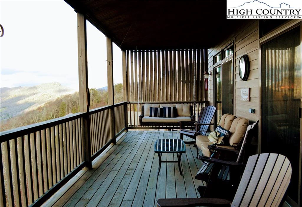 Image number 7 for the current listing