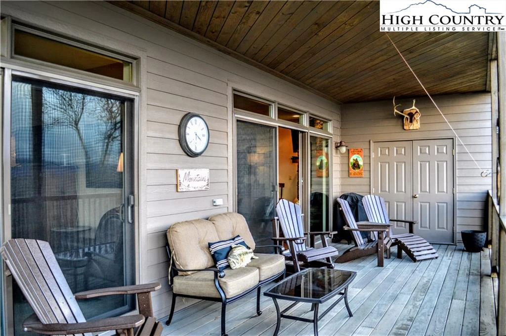Image number 8 for the current listing