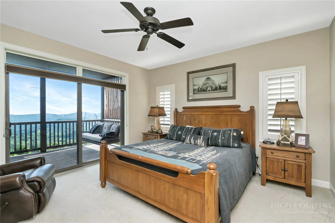Image number 14 for the current listing