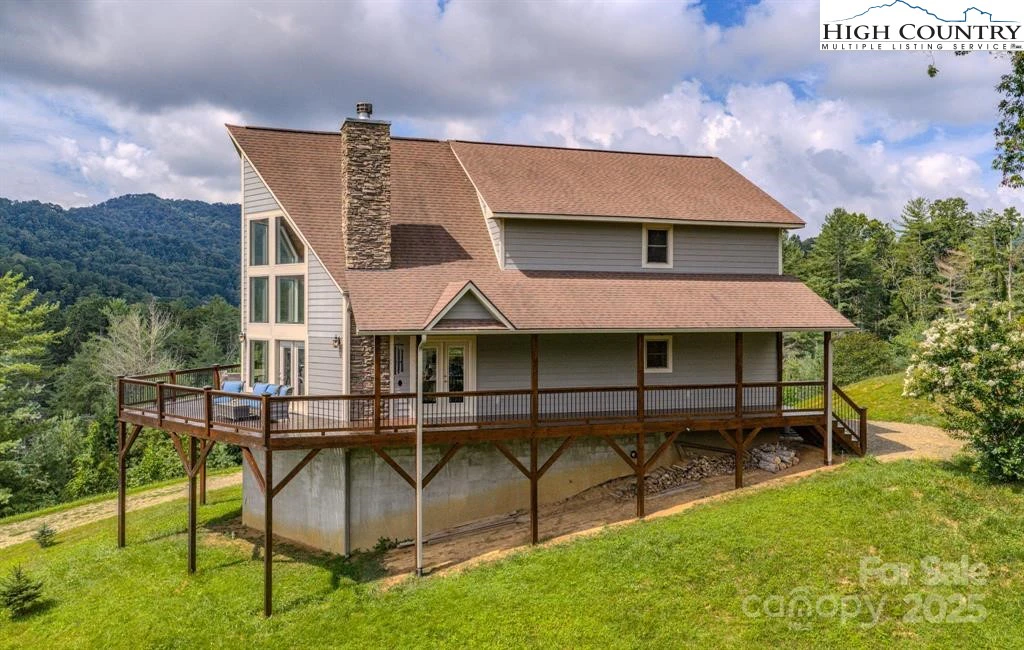 Image number 1 for the current listing