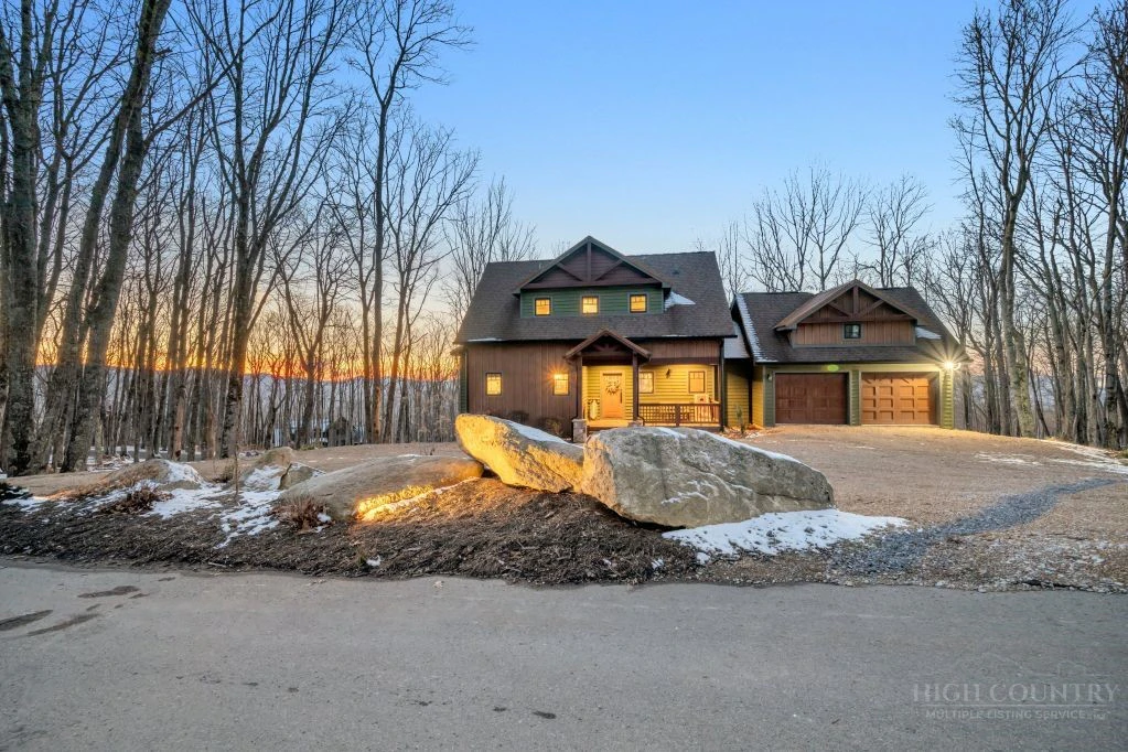 Image number 20 for the current listing