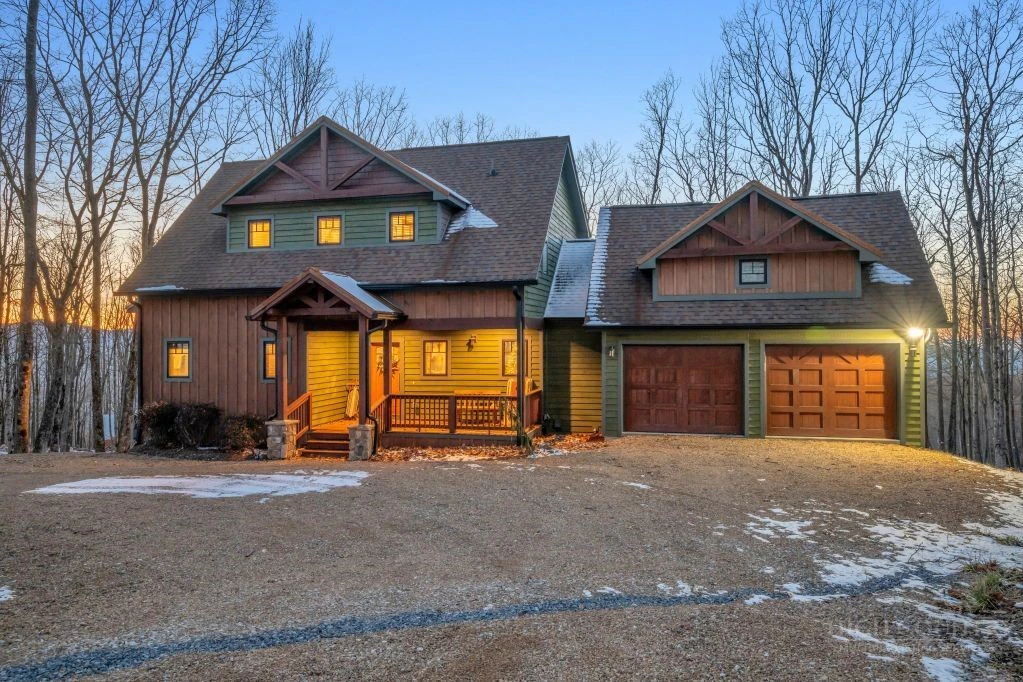Image number 21 for the current listing