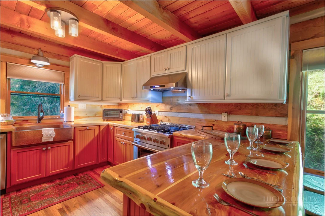 Image number 7 for the current listing