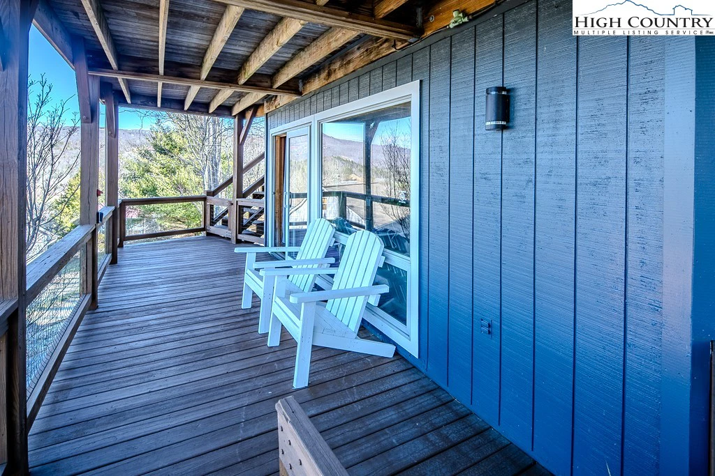 Image number 11 for the current listing