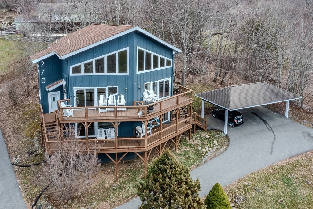 Image number 1 for the current listing