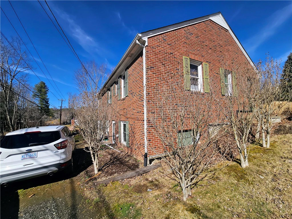 Image number 8 for the current listing