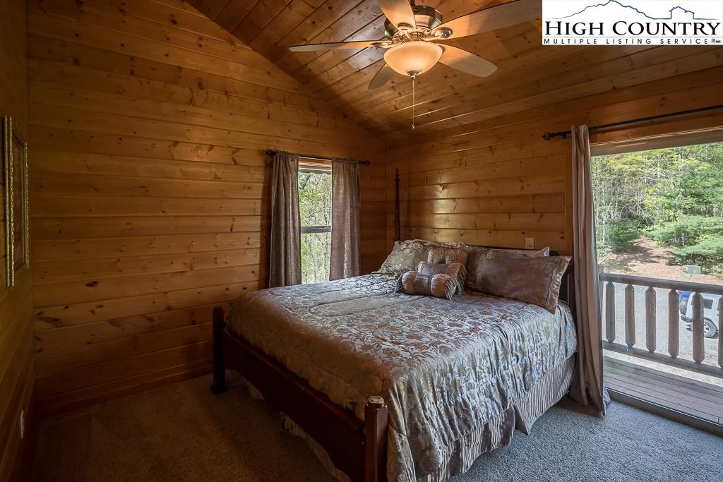 Image number 8 for the current listing