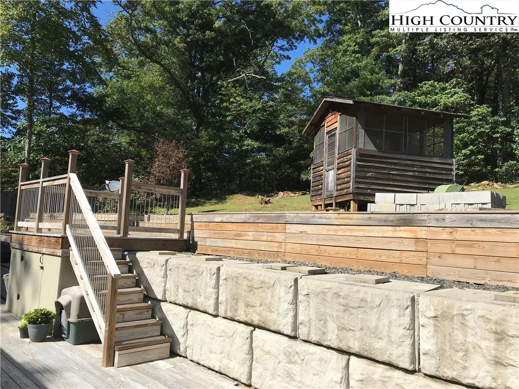 Image number 9 for the current listing