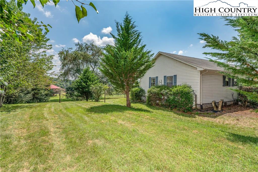 Image number 16 for the current listing