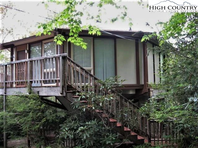 Image number 6 for the current listing