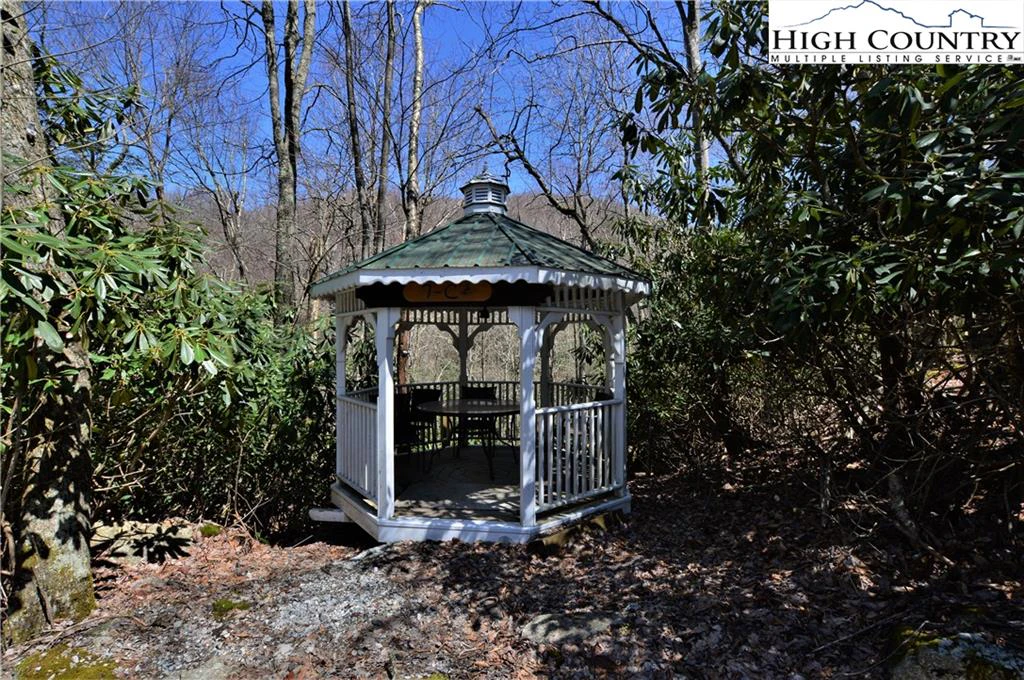 Image number 3 for the current listing