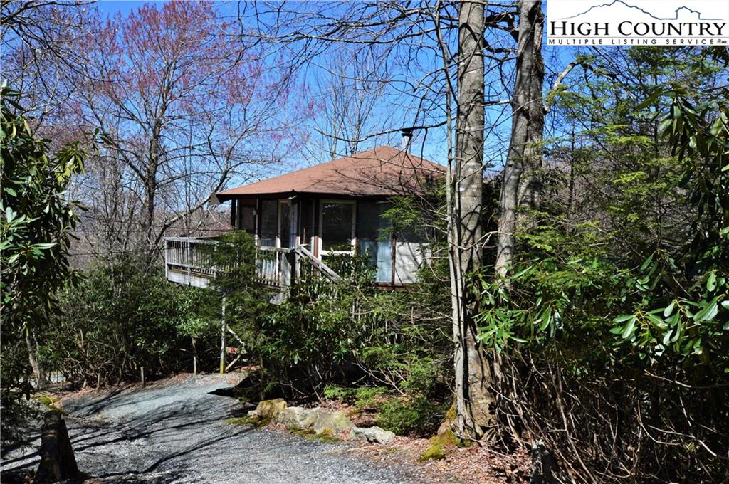 Image number 18 for the current listing