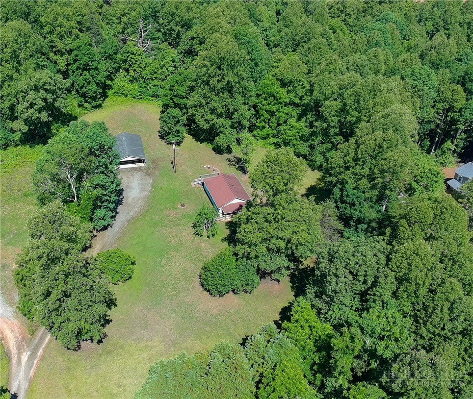 Image number 14 for the current listing