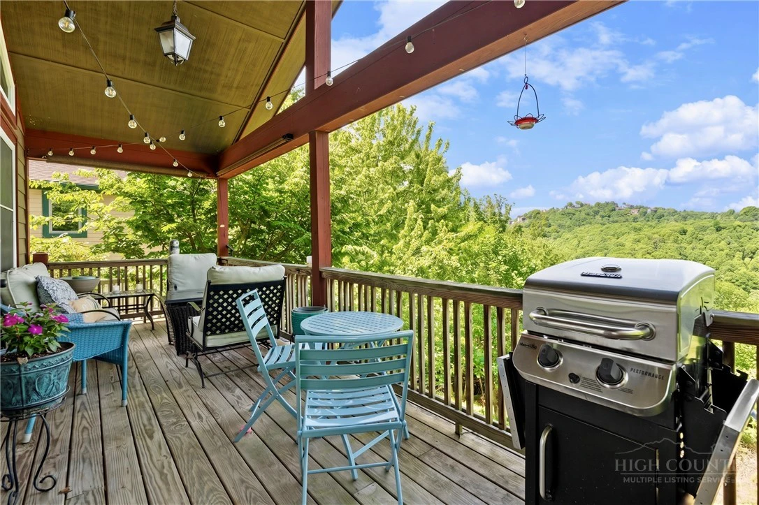 Image number 8 for the current listing