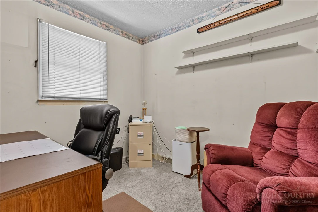 Image number 3 for the current listing