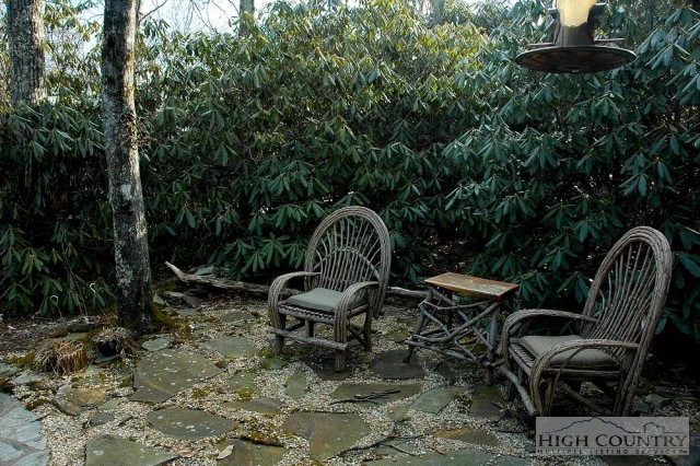 Image number 11 for the current listing