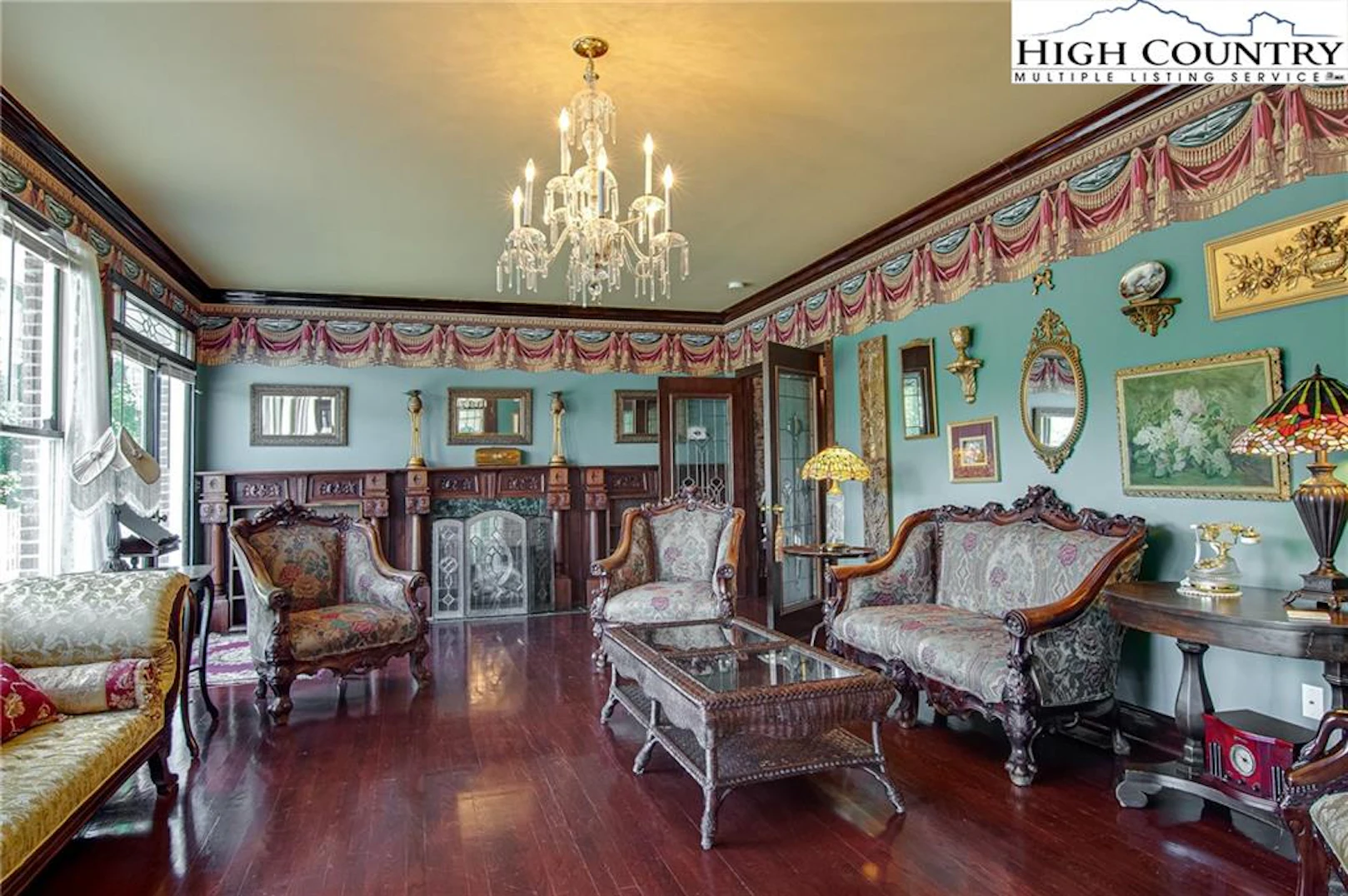 Image number 14 for the current listing