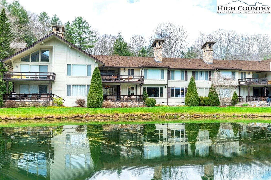 Image number 18 for the current listing