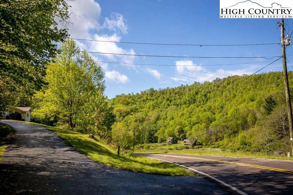 Image number 18 for the current listing