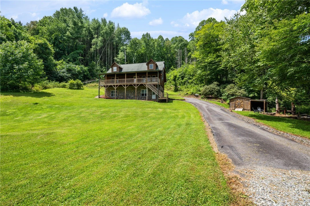 Image number 4 for the current listing