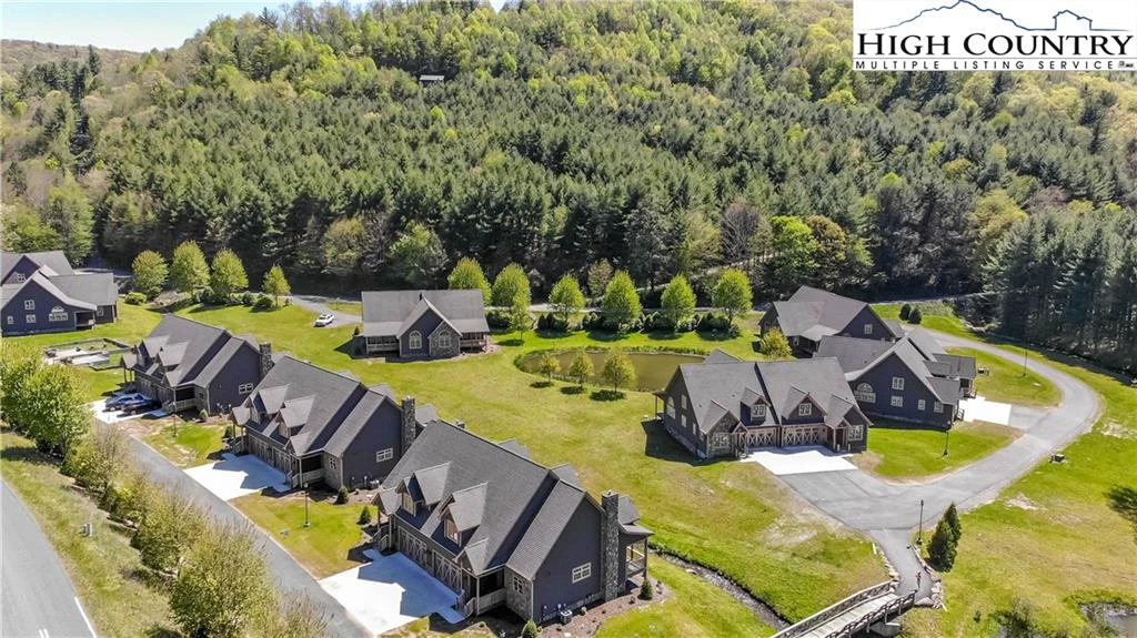 Image number 3 for the current listing