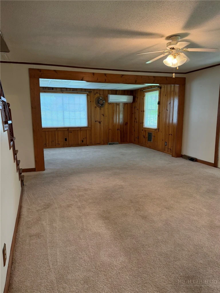 Image number 5 for the current listing